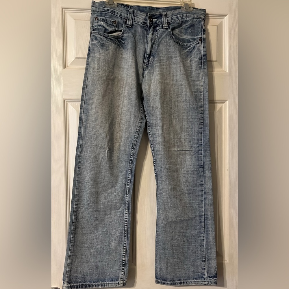 Flypaper Men's Light Blue Relaxed Jeans